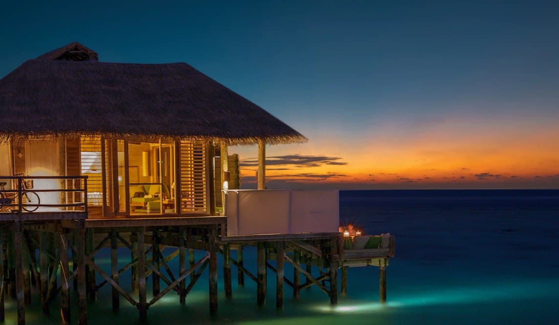 Sunset Laamu Water Villa With Pool