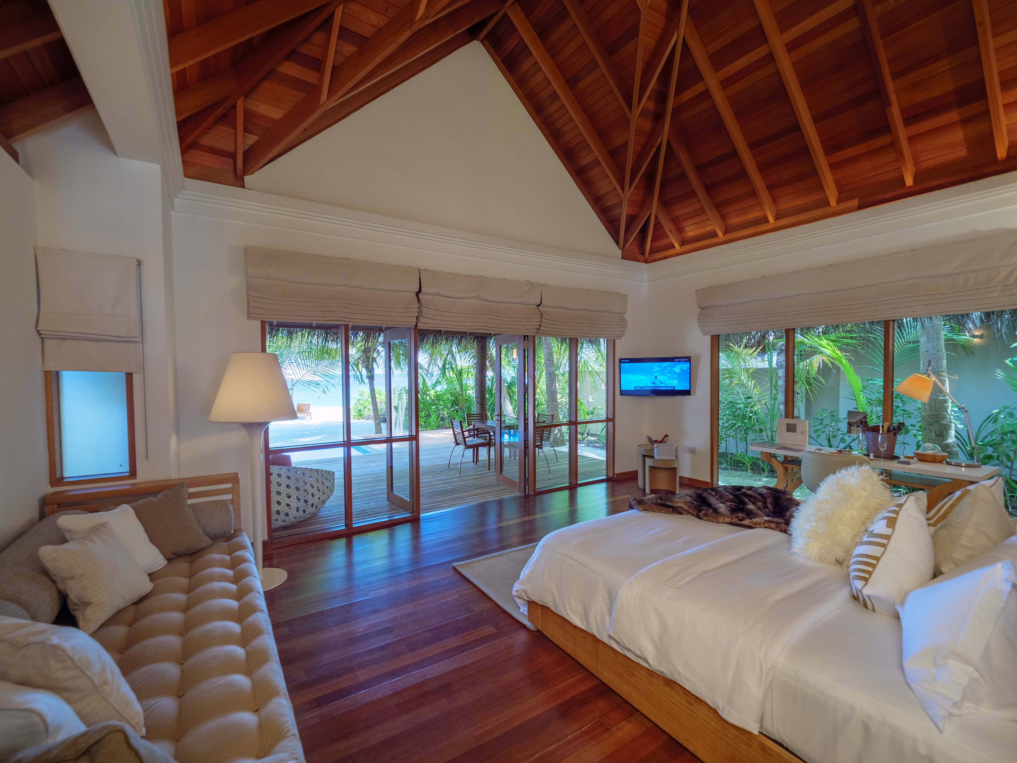 Deluxe Beach Bungalows with Pool