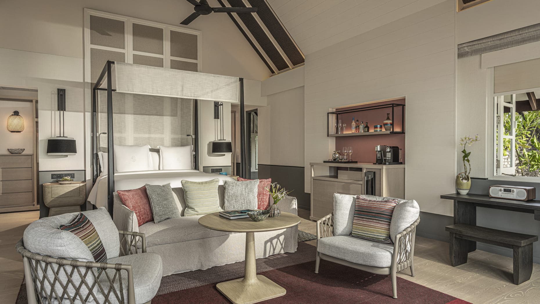 Premier Oceanfront Bungalow With Pool