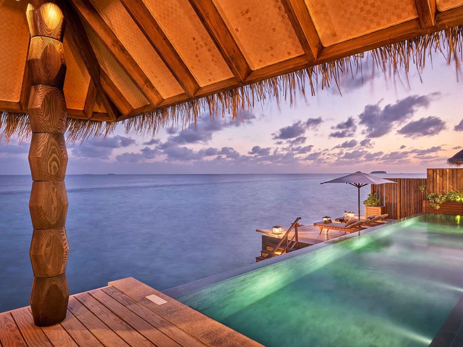 Luxury Sunset Water Villa With Pool