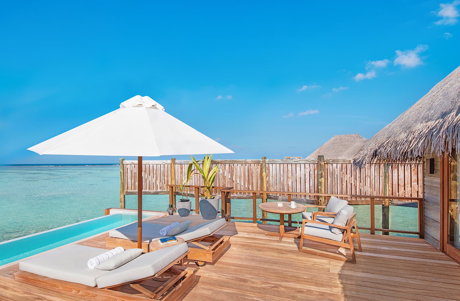 Sunset Water Villa With Pool